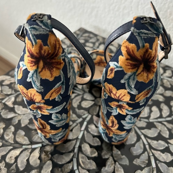 Sam Edelman Yaro Ankle Strap Sandal Heel in Baltic Velvet Fall Floral Block Heel - Picture 5 of 8